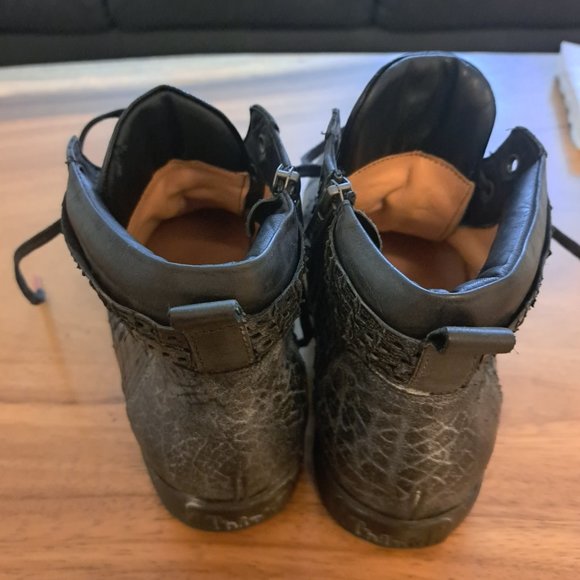 Think! Men\'s Black Boots Size 8/8.5
